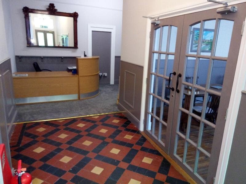 The Royal Hotel (Adults only) 3