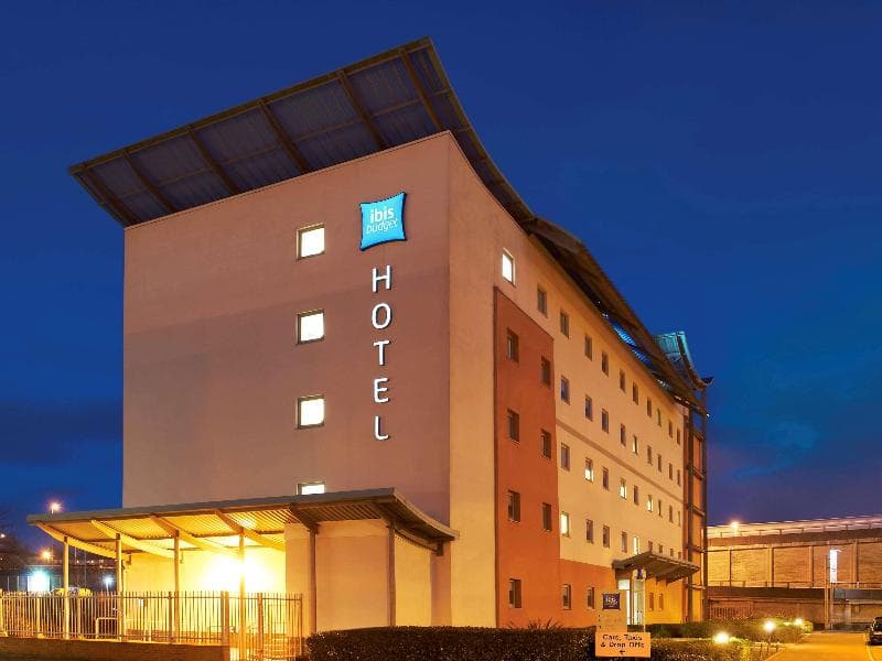 Ibis Budget Newport photo 1