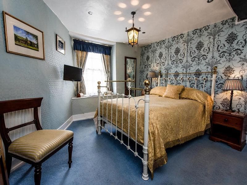 The Crown & Trumpet Inn (Adults Only) 2