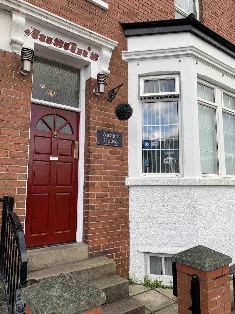 Austins Guesthouse - Cardiff 5