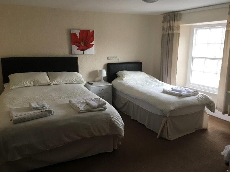 The Buck Inn 5