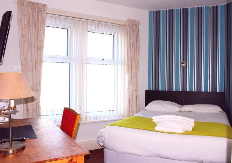Henson Hotel 5