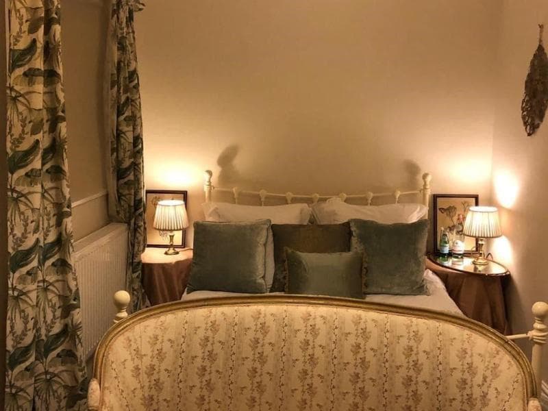 Buscot Manor 4