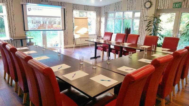 Avis Hotel Bromley main
