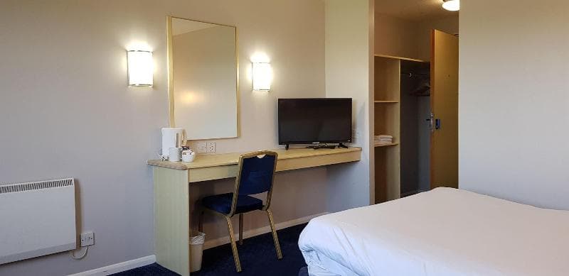 Redwings Lodge Dunstable 3