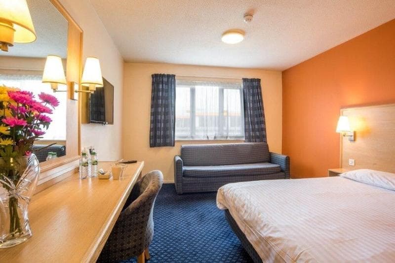 Metro Inns Huddersfield 5