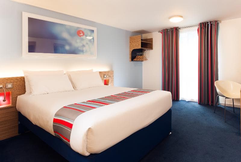 Travelodge Cardiff Central Queen Street 4