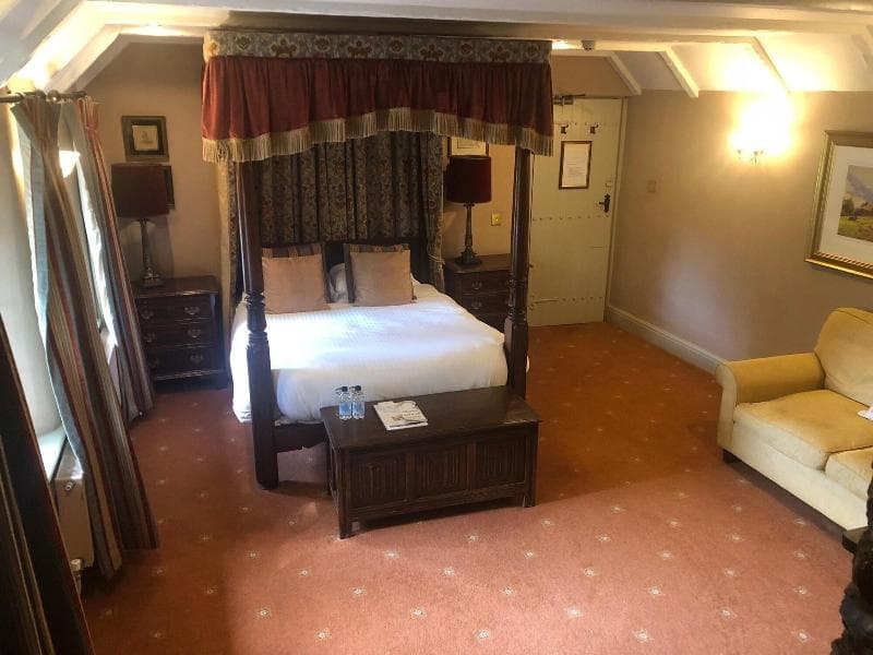 The Hoops Inn & Country Hotel 3