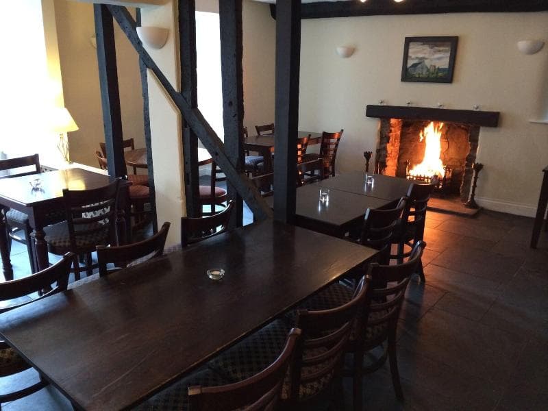 Dragon Inn Crickhowell 4