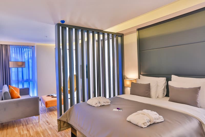 Business Life Hotel 3