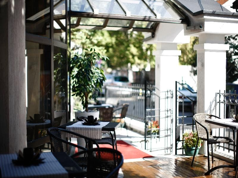 Garni Hotel Vozarev 3