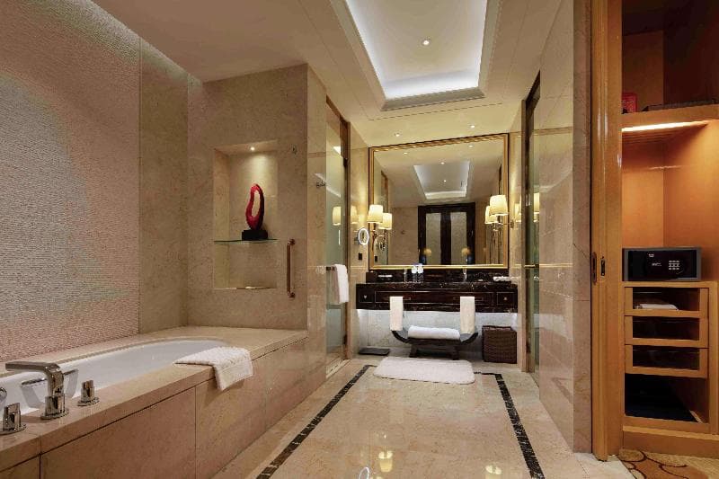 Hilton Zhengzhou 5