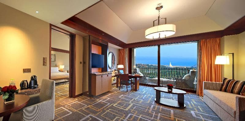 Hilton Qingdao Golden Beach photo 1