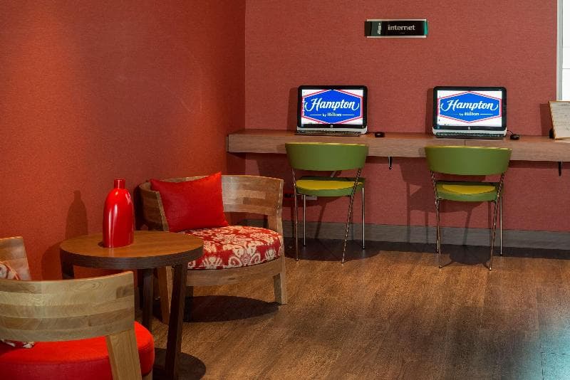 Hampton By Hilton Cali photo 1