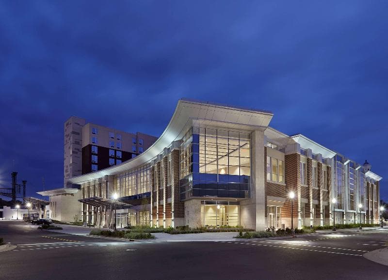 DoubleTree by Hilton Hotel Lawrenceburg 1