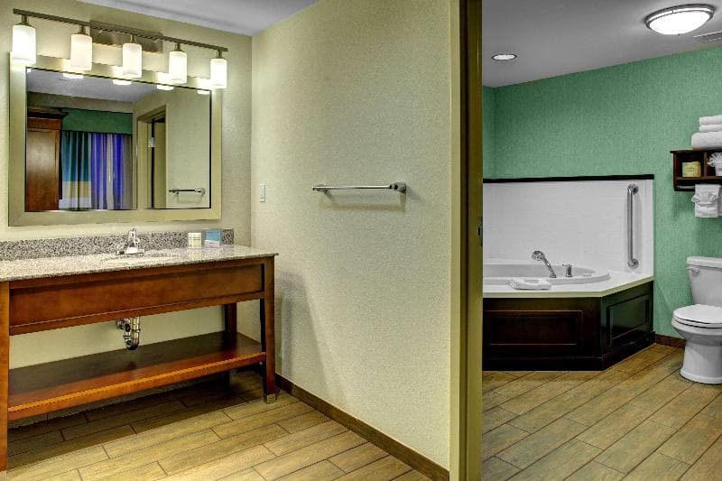 Hampton Inn & Suites - Coconut Creek, FL 4