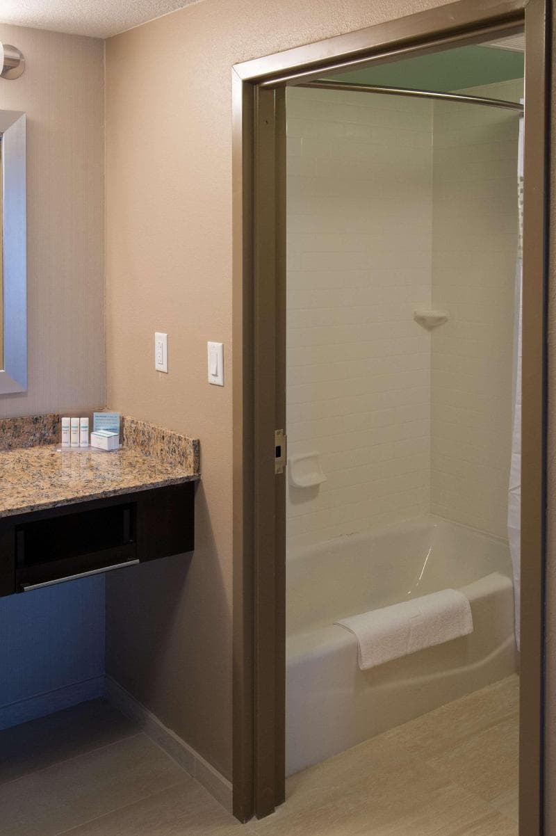 Hampton Inn & Suites Gulfport I-10 4