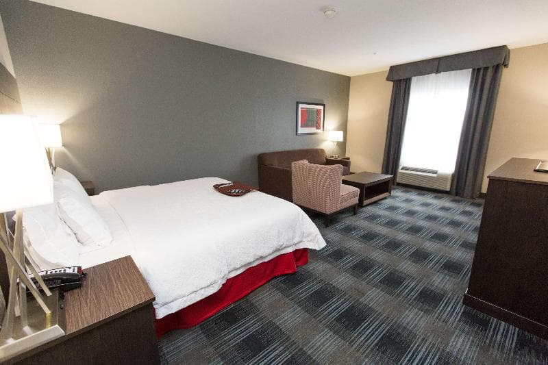Hampton Inn & Suites Oklahoma City Airport 5