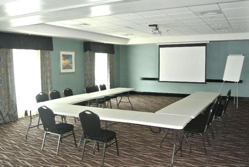 Hampton Inn Carrizo Springs main