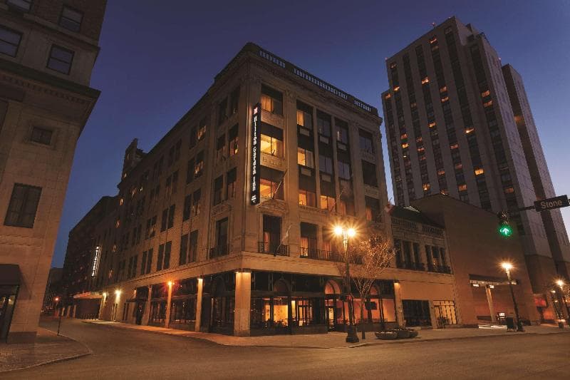 Hilton Garden Inn Rochester Downtown 2