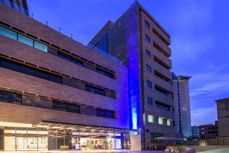 Holiday Inn Express & Suites Bogota Zona Financiera 4