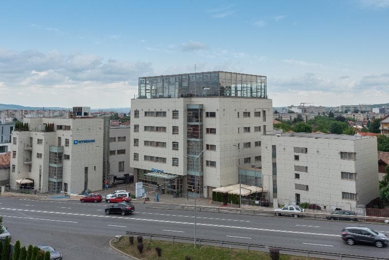 Ramada By Wyndham Cluj 3