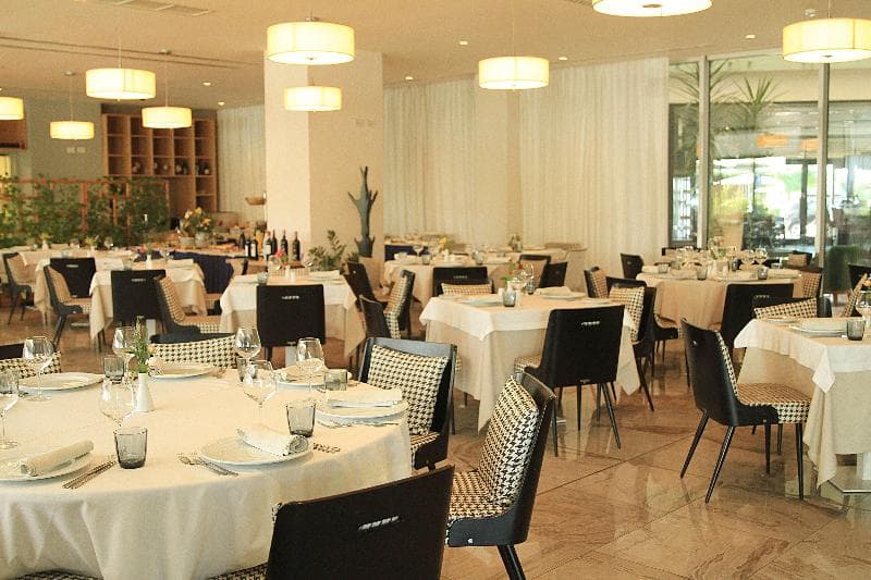 Best Western Premier Ark Hotel 4
