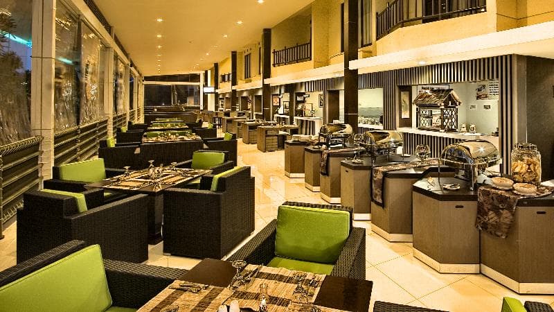 Palace Hotel Cipanas (Adults only) 3