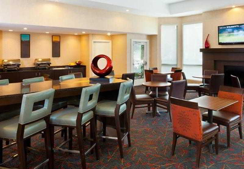 Residence Inn Atlanta Airport North/Virginia Avenue 4