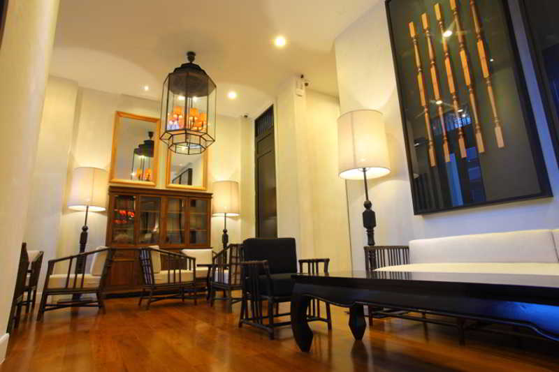 99 The Gallery Hotel photo 1