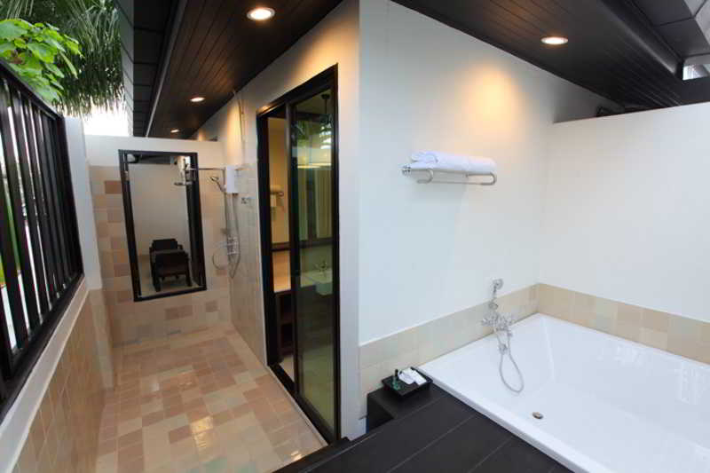 99 The Gallery Hotel 3