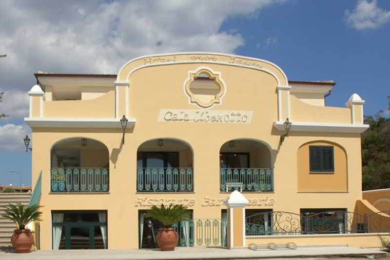 Hotel Residence Cala Liberotto 4