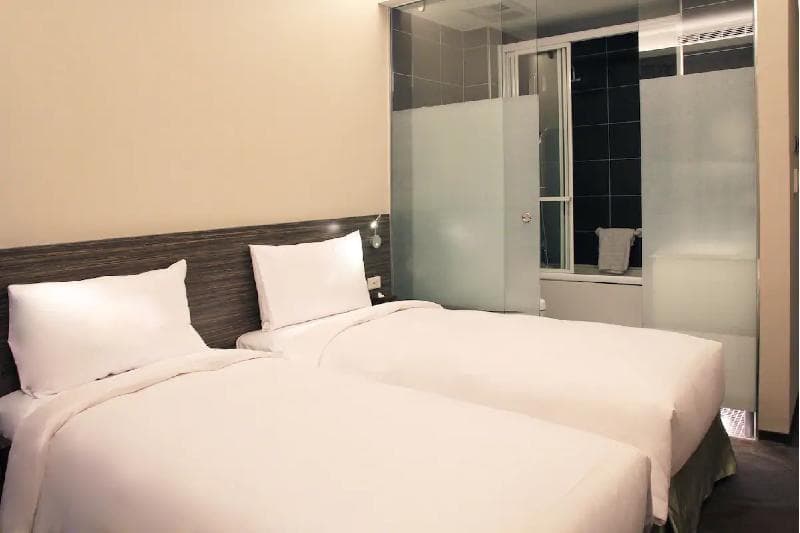 Capital Hotel Songshan 2
