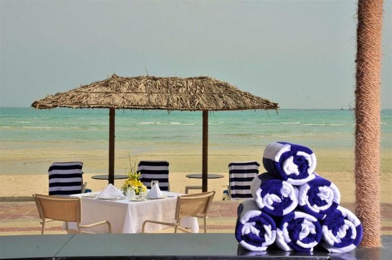 Dhafra Beach Hotel 3