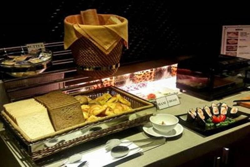 A&Em Hotel 8A Thai Van Lung 2