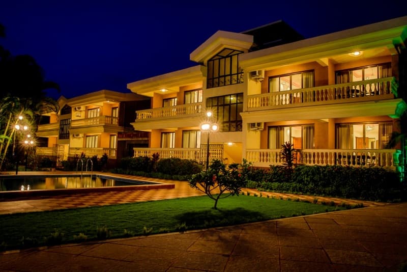 De Mandarin Beach Resort Suites & Villas Goa main