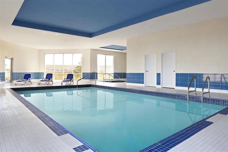 Four Points By Sheraton Edmonton Gateway 4