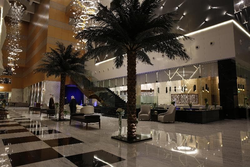 Crowne Plaza Riyadh Minhal 5