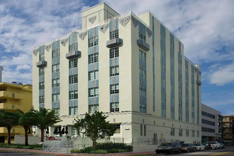 Hilton Garden Inn Miami South Beach 3