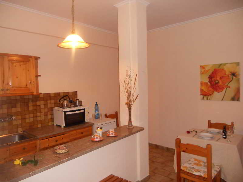 Elli Marina Studios & Apartments main