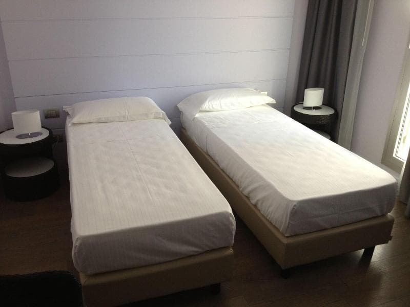 Tag Hotel 4