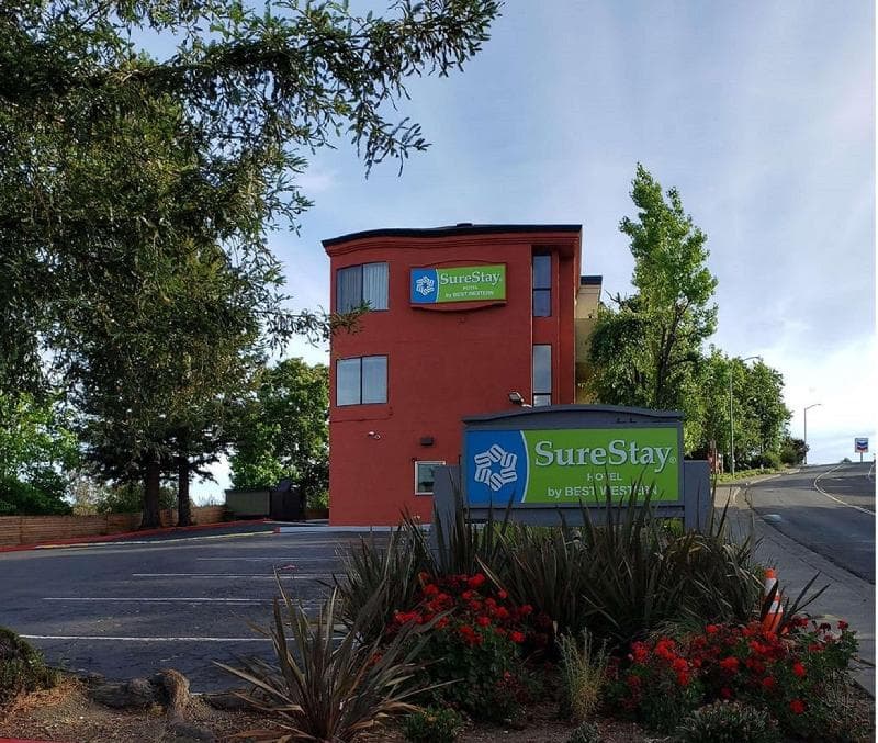 Surestay Hotel By Best Western Vallejo Napa Valley 4