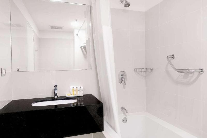 Wyndham Costa del Sol Lima City 3