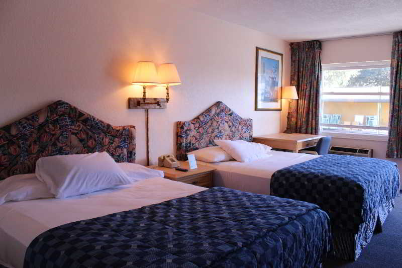Knights Inn Kissimmee 2