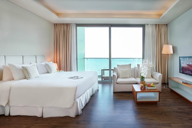 A La Carte Danang Beach 5