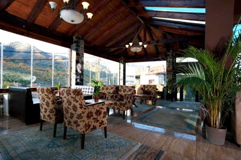 Lithos Hotel Spa 4