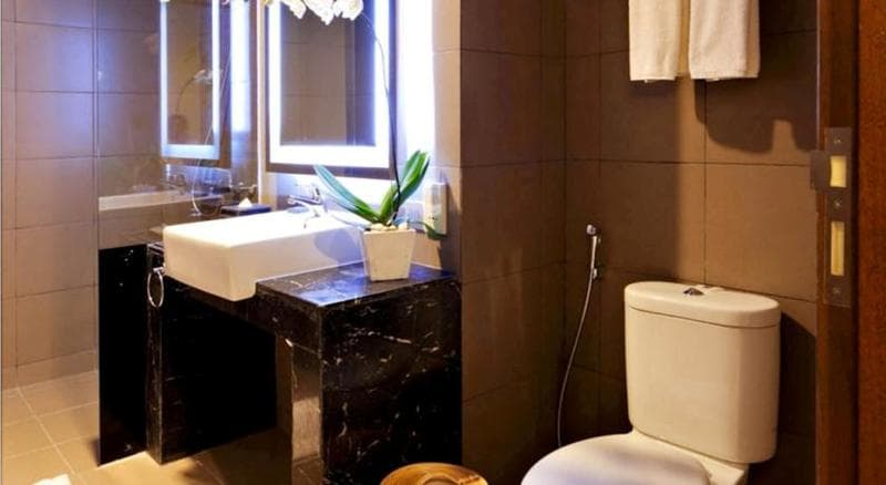 Euphoria Hotel 2