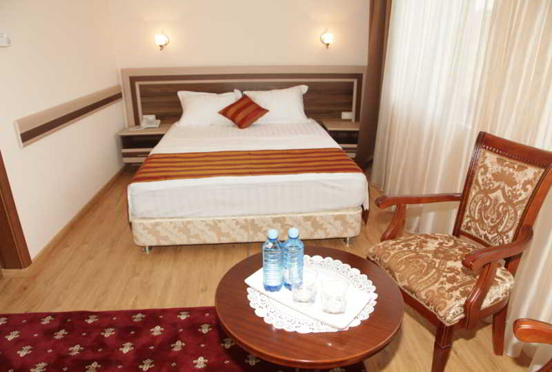 Hotel Artsakh 4