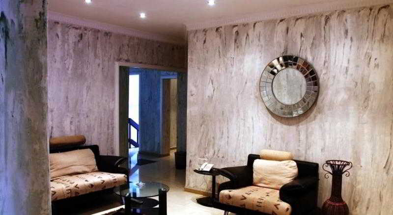 Charlie's Place And Suites photo 1