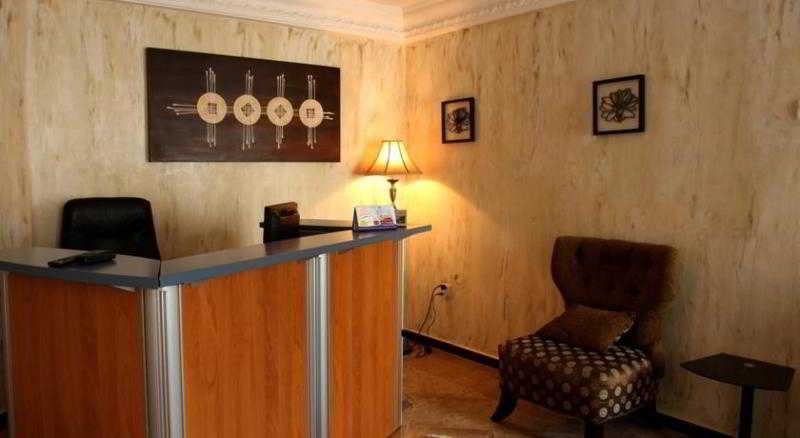 Charlie's Place And Suites 3